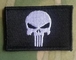 O balancim do Punisher da bandeira do crânio bordou o ferro em remendos Front Biker Vest Mini Patch