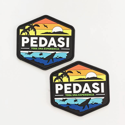 Eco Amigável PVC impermeável Patch Custom Logotipo de roupa Moral Patch 4mm
